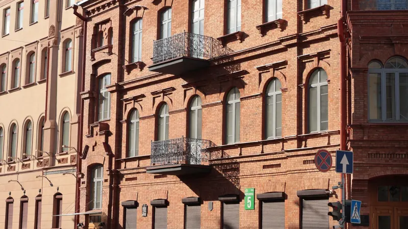 A red-brick building on a city street